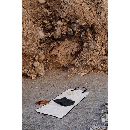 VINGA Tapis de plage en toile recyclée AWARE™ Volonne – Image 6